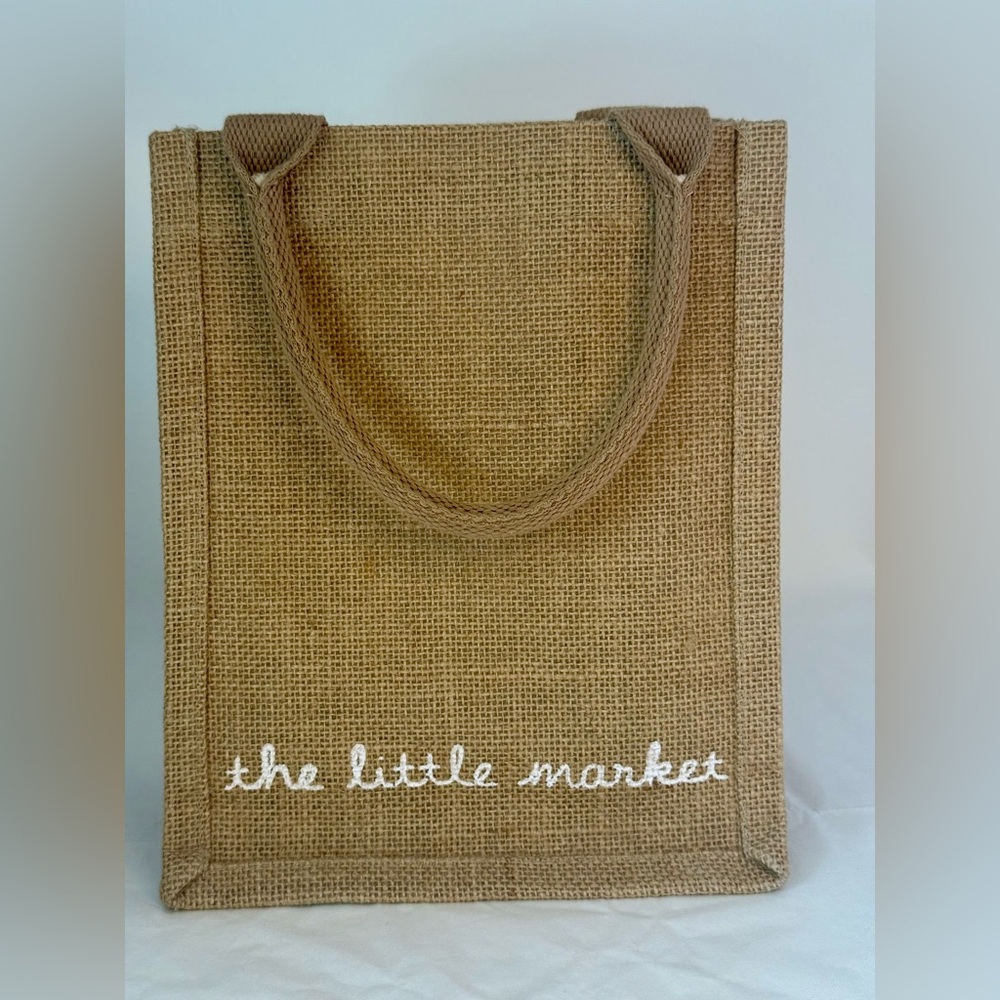 🌸The little market pre-owned mini tote.